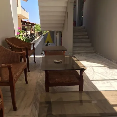 Hotell Alkyonides Boutique Kremastí